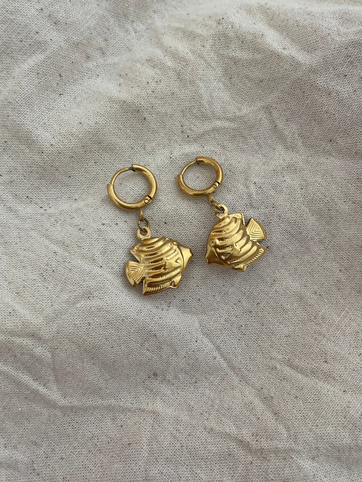 Boucles d’oreilles poissons dorés