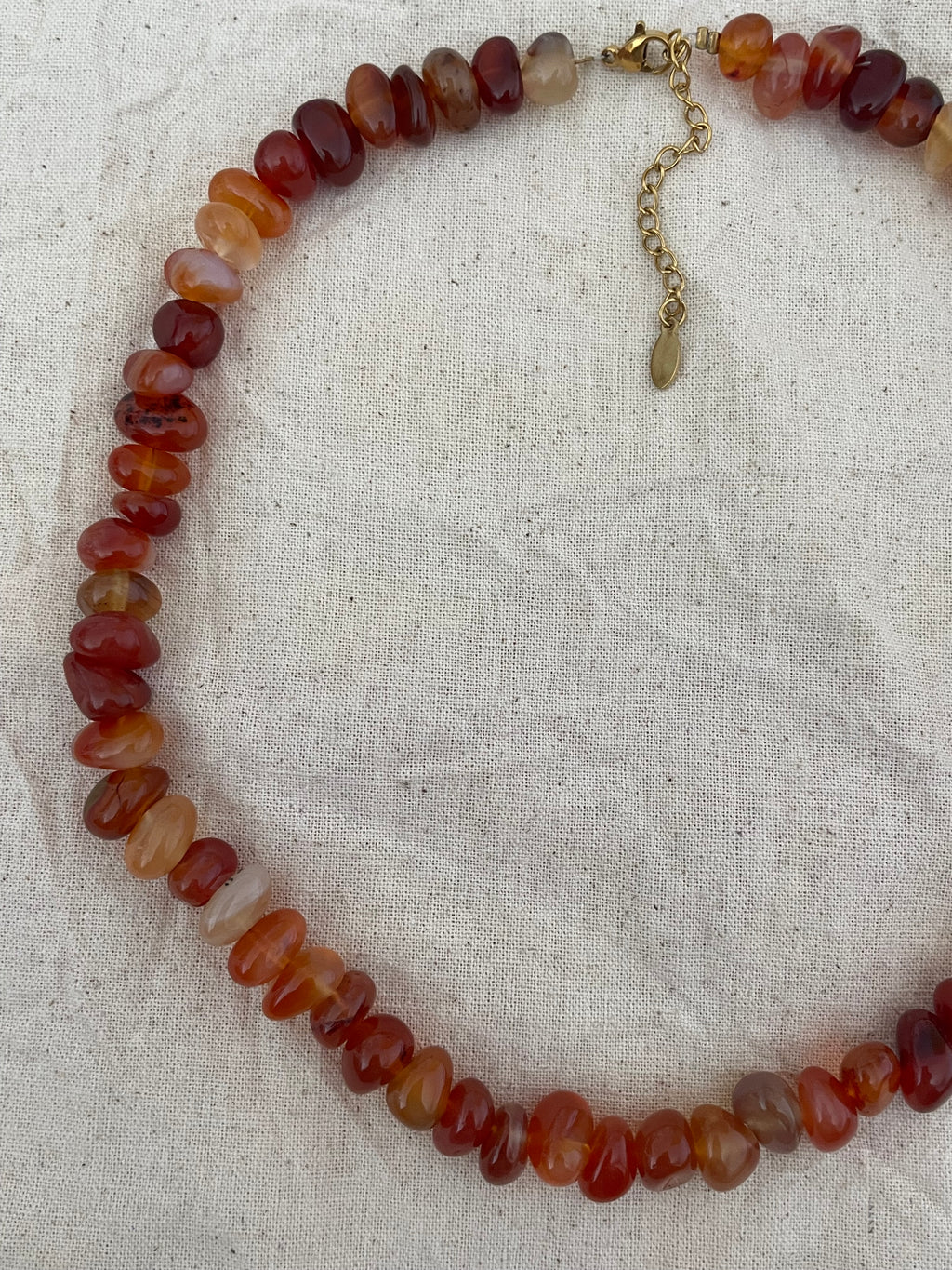 Collier perles pierres
