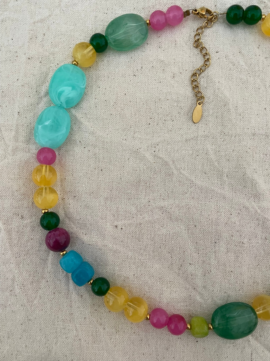 Collier coloré